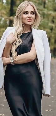 Yulia Essen 2340509