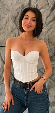 Julia Kyiv 2386829
