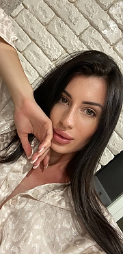 Anastasiia Kyiv 2400747