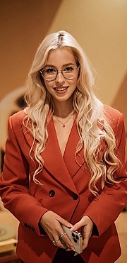 Anna Kyiv 2413802